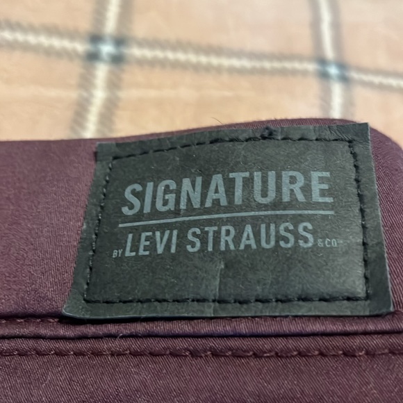 Levi Strauss Purple Skinny Jean - Picture 3 of 3